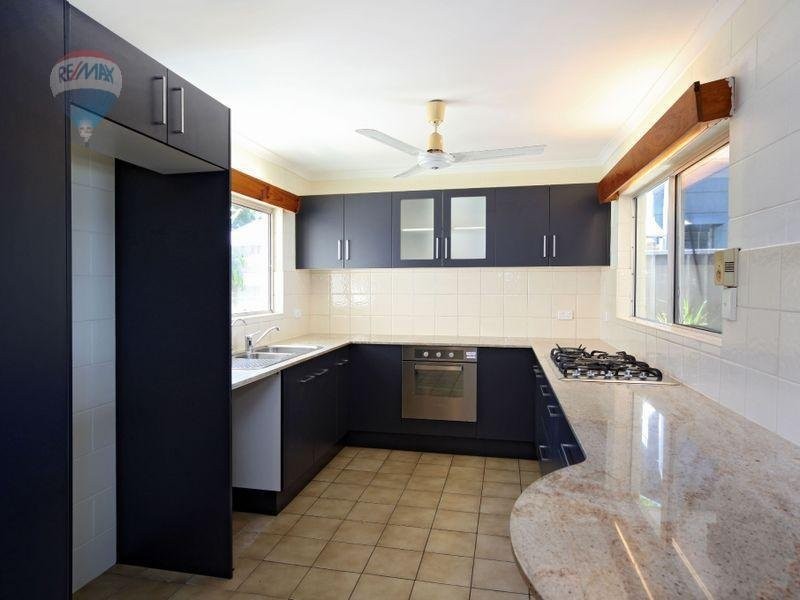 249 O’Shea Esplanade, Machans Beach QLD 4878