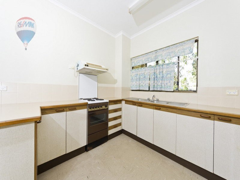 18/21-23 Poinciana, Holloways Beach QLD 4878