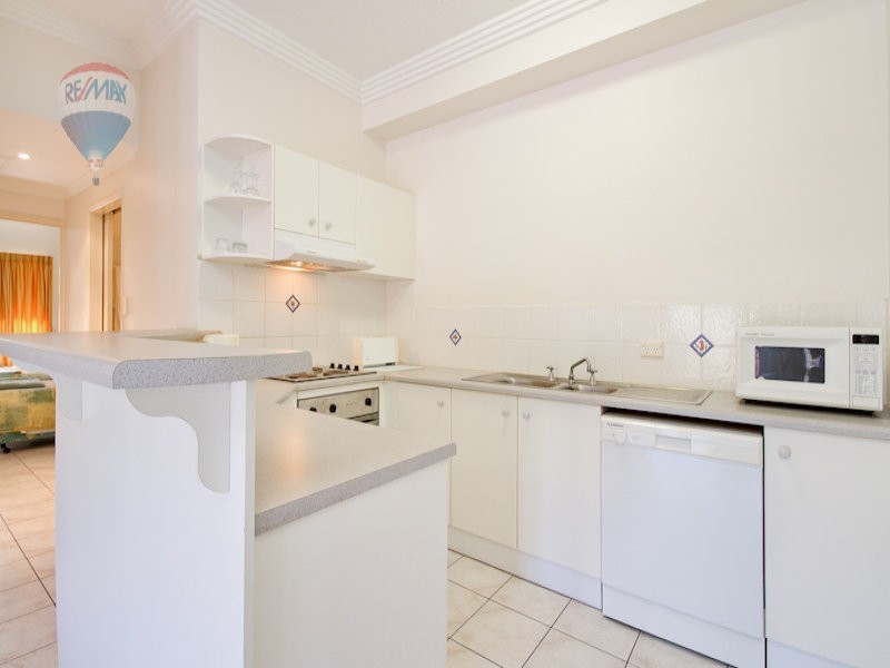 2/178 McLeod Street, Cairns North QLD 4870