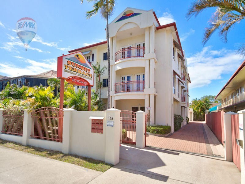 2/178 McLeod Street, Cairns North QLD 4870