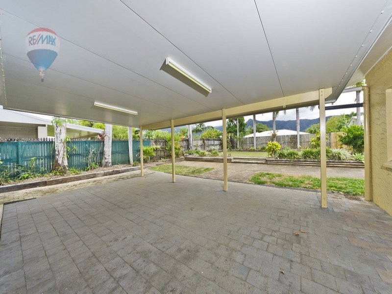 50 Bathurst Street, Bentley Park QLD 4869