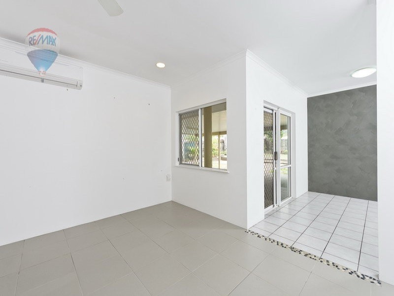 50 Bathurst Street, Bentley Park QLD 4869