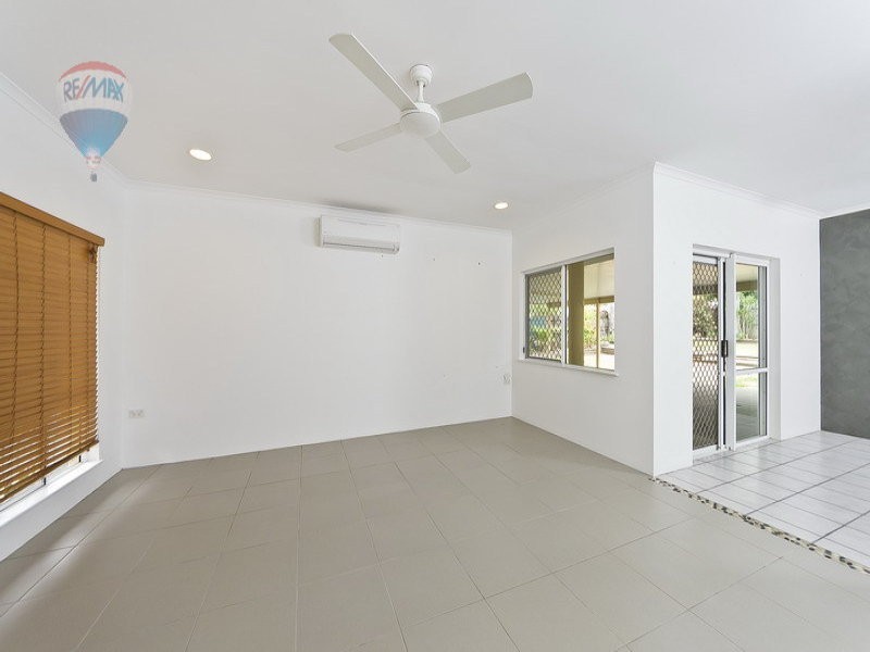 50 Bathurst Street, Bentley Park QLD 4869