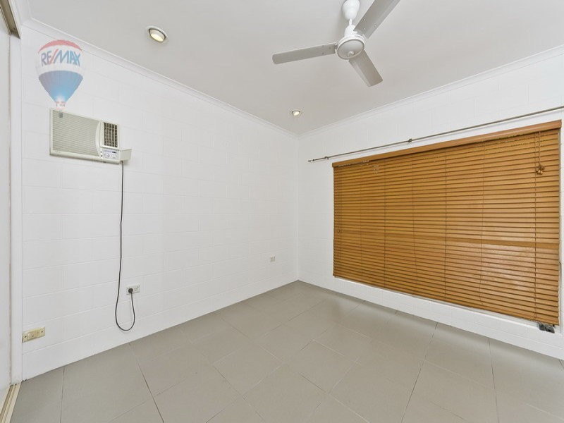 50 Bathurst Street, Bentley Park QLD 4869