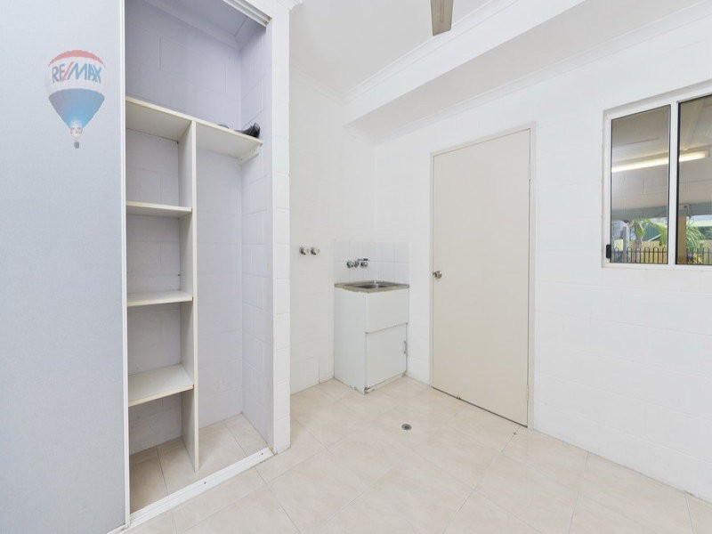 42 Bathurst Drive, Bentley Park QLD 4869