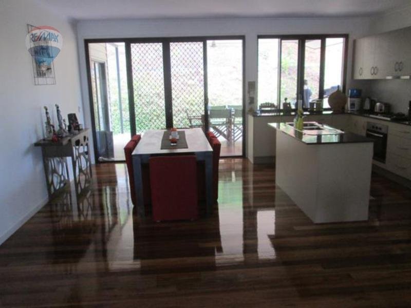 12 Palmer Rise, Brinsmead QLD 4870