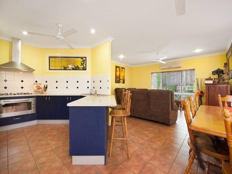 13 Smoko Close, Brinsmead QLD 4870