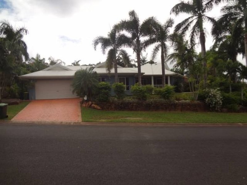 1 Albizia Close, Redlynch QLD 4870