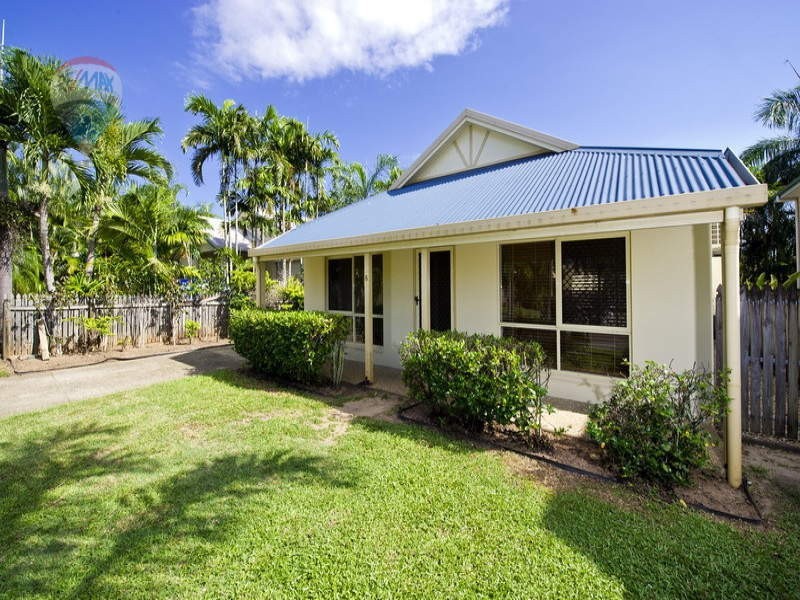 5 Sherwood Close, Brinsmead QLD 4870