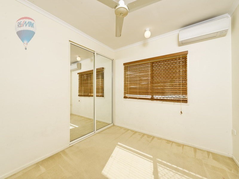 5 Sherwood Close, Brinsmead QLD 4870