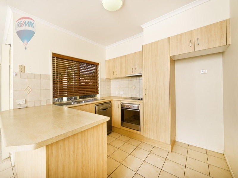 5 Sherwood Close, Brinsmead QLD 4870