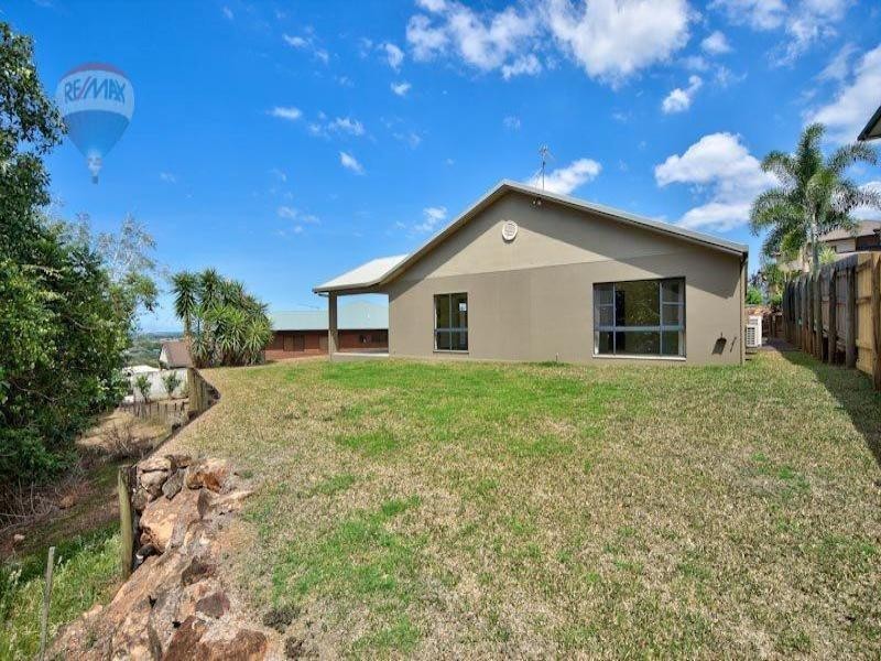 10 Turpentine Street, Redlynch QLD 4870