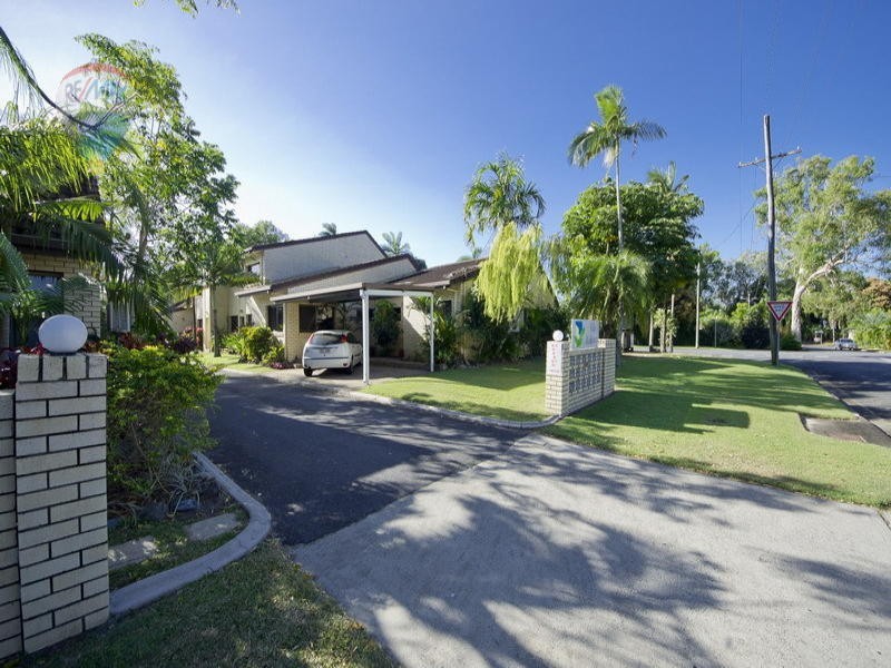 15/21-23 Poinciana Street, Holloways Beach QLD 4878