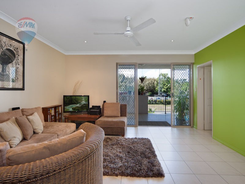 3/2 Cannon Street, Cairns North QLD 4870