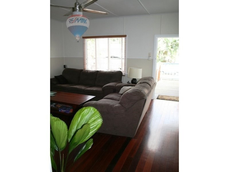 58 Collinson Street, Westcourt QLD 4870