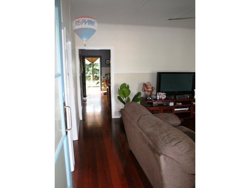 58 Collinson Street, Westcourt QLD 4870