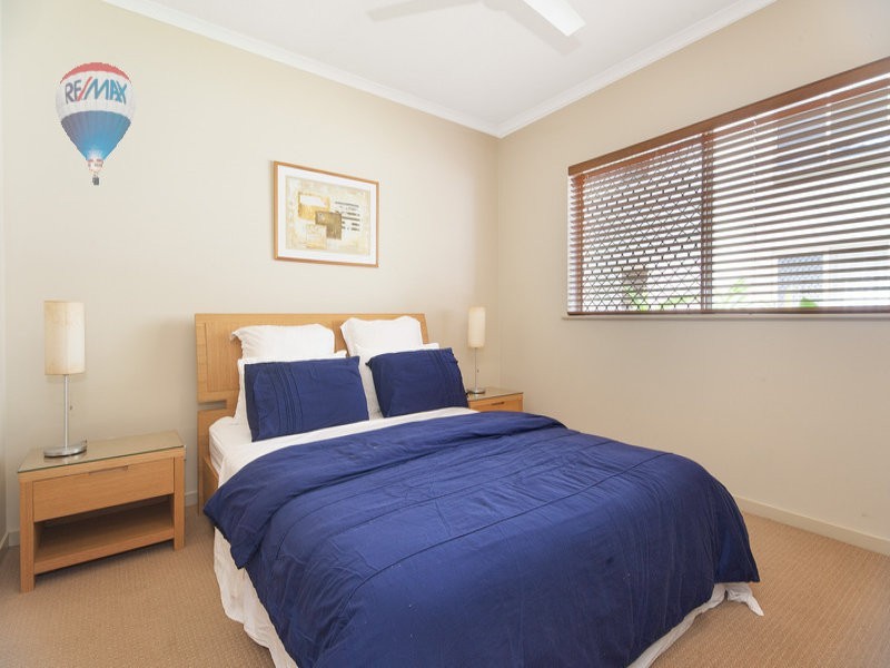 217/13-41 Mann Street, Westcourt QLD 4870