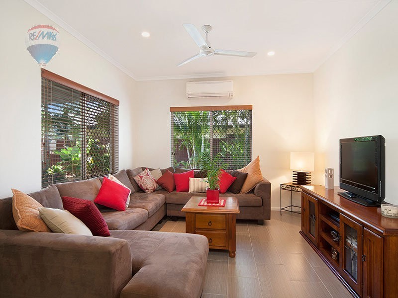 12 Hetherton Street, Smithfield QLD 4878