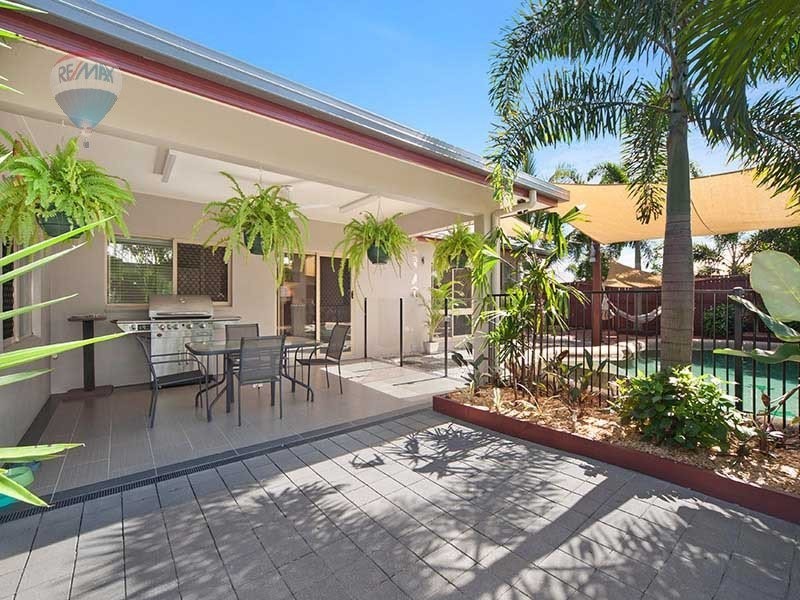 12 Hetherton Street, Smithfield QLD 4878