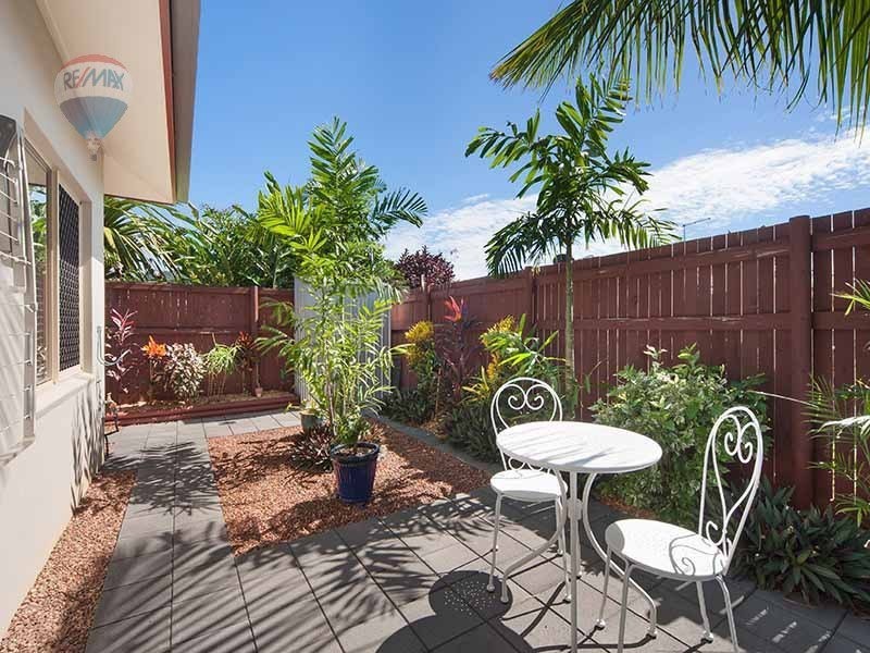 12 Hetherton Street, Smithfield QLD 4878