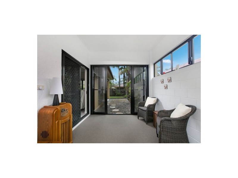 11 Sherwood Close, Brinsmead QLD 4870
