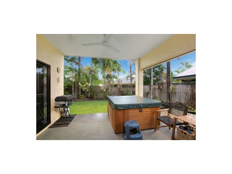 11 Sherwood Close, Brinsmead QLD 4870