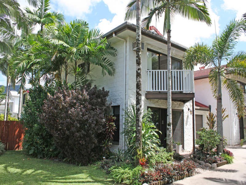 1/14 Rowe Street, Earlville QLD 4870