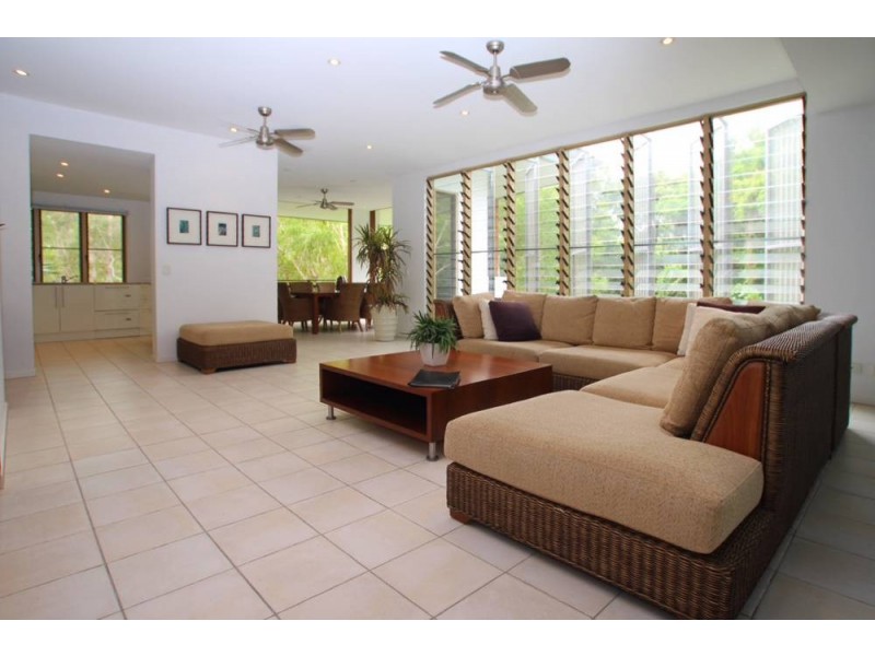 20/6 Cedar Road, Palm Cove QLD 4879