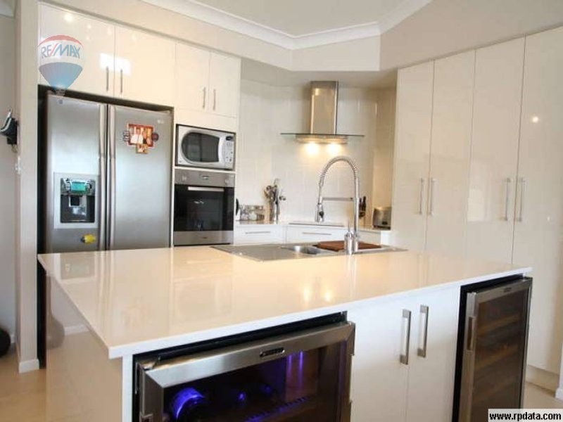 52 Dungarvan Close, Brinsmead QLD 4870