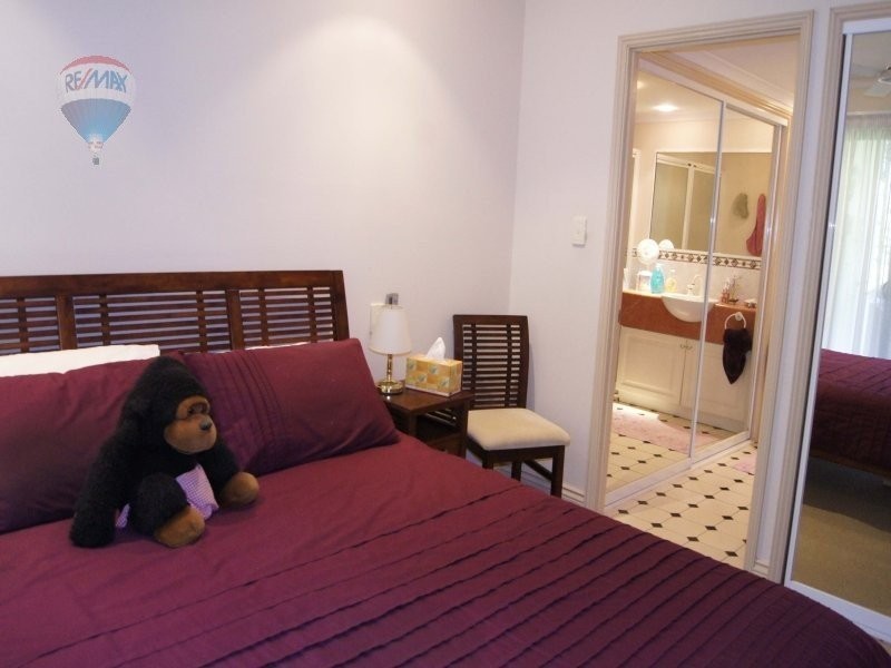 100/72 Kowinka Street, White Rock QLD 4868