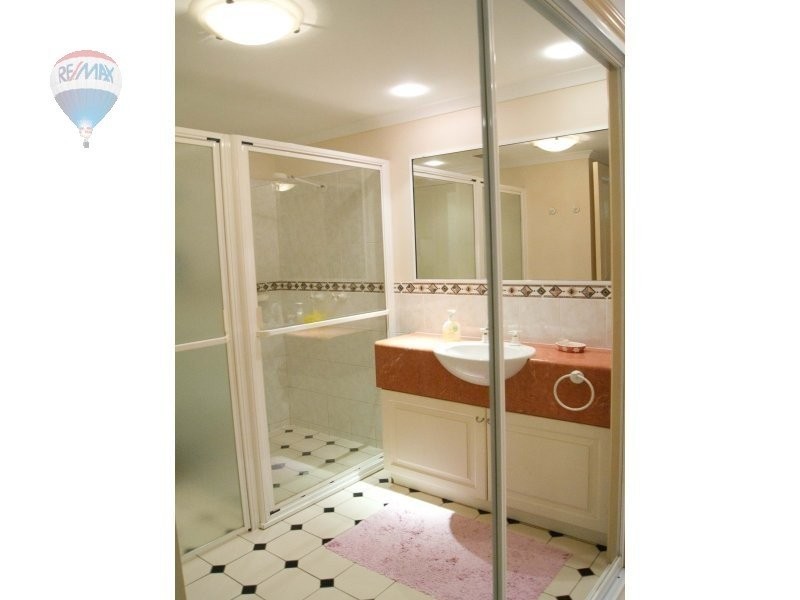 100/72 Kowinka Street, White Rock QLD 4868