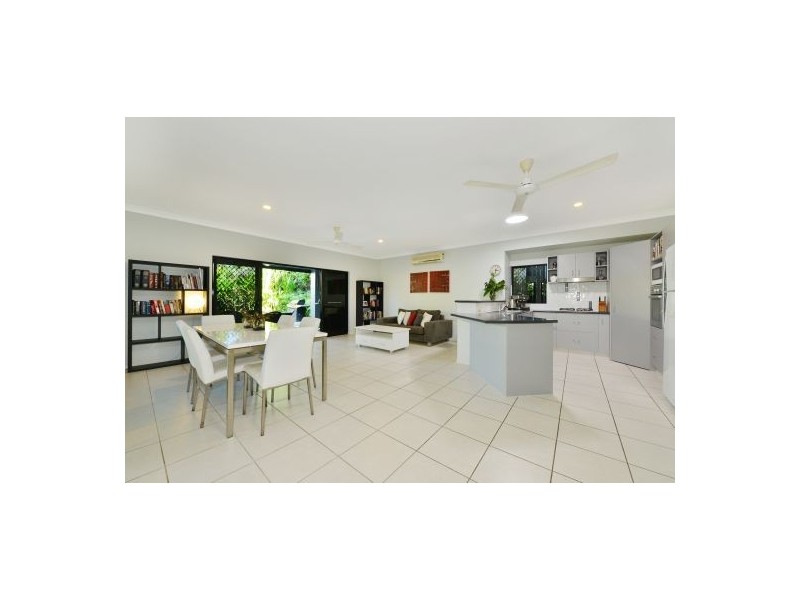3 Tanjong Close, Kewarra Beach QLD 4879