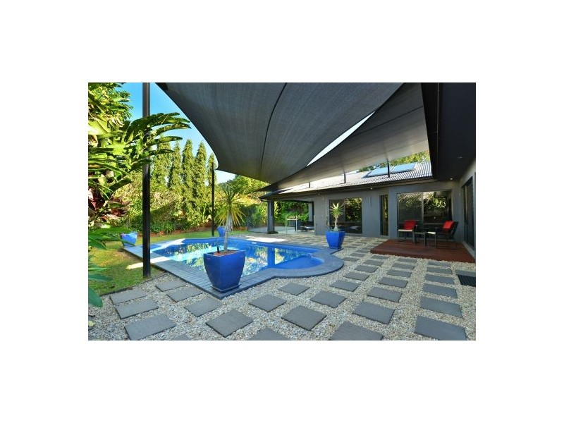 3 Tanjong Close, Kewarra Beach QLD 4879