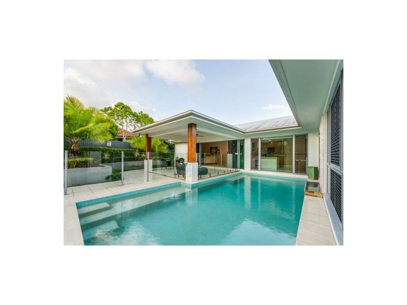 6 Bushlark Place, Smithfield QLD 4878