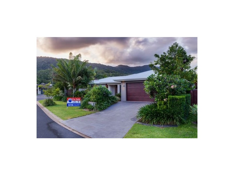 6 Bushlark Place, Smithfield QLD 4878