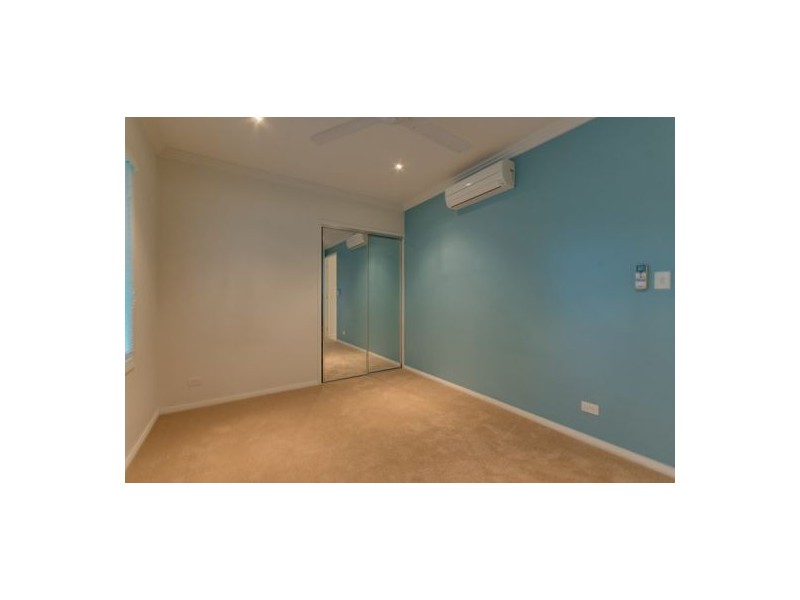 6 Bushlark Place, Smithfield QLD 4878