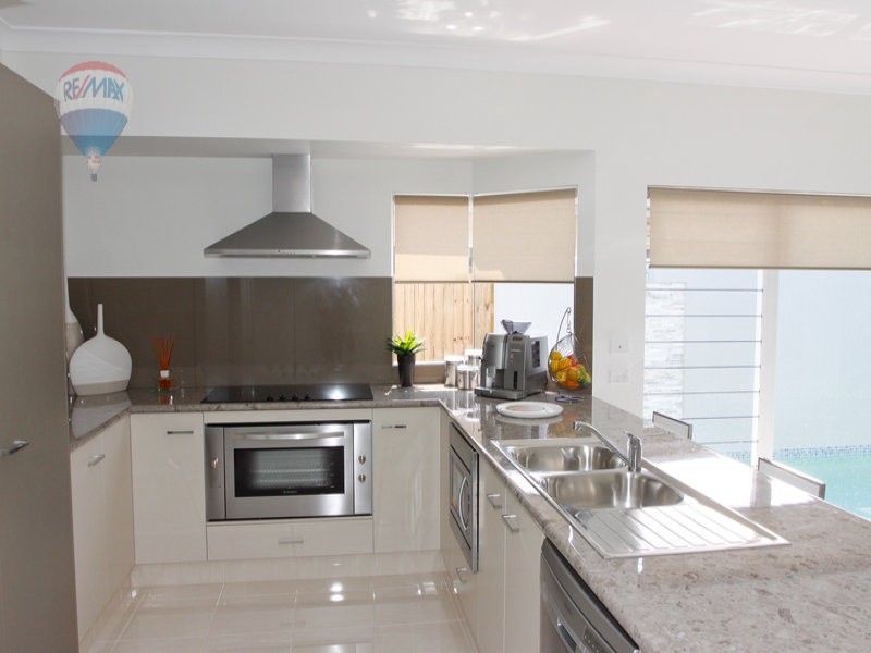 3 Selwyn Circuit, Trinity Park QLD 4879