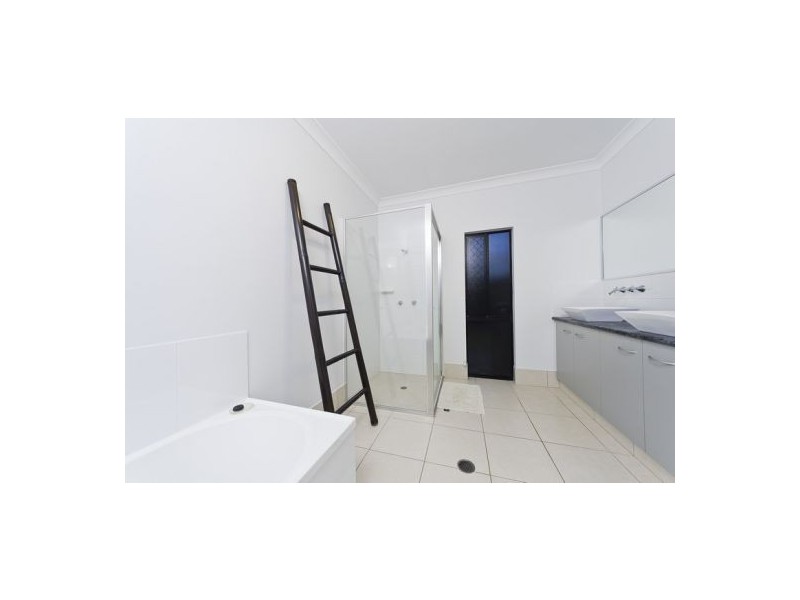 12 Milko Close, Brinsmead QLD 4870