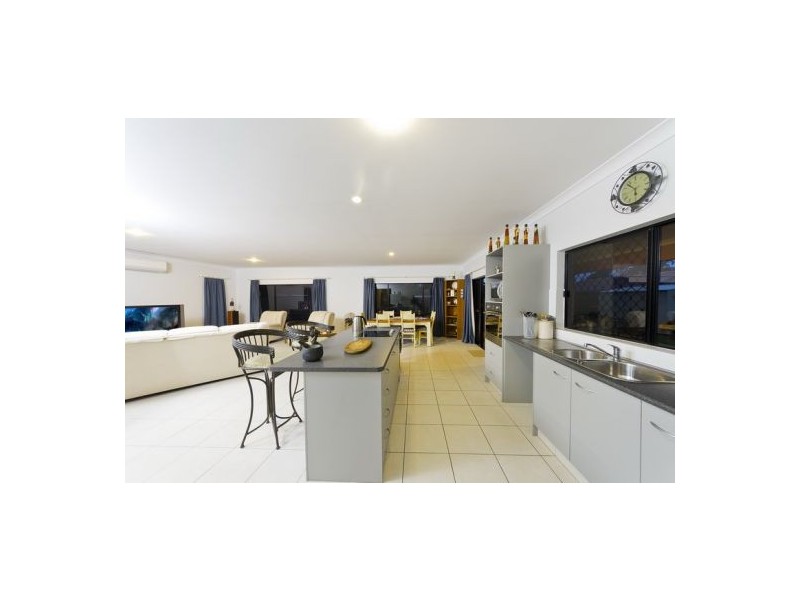 12 Milko Close, Brinsmead QLD 4870
