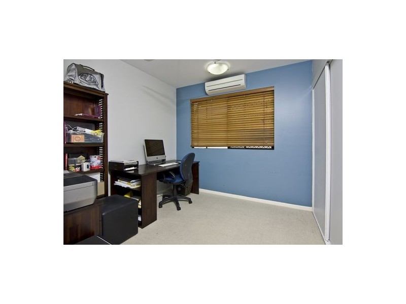 9/349 Lake Street, Cairns North QLD 4870