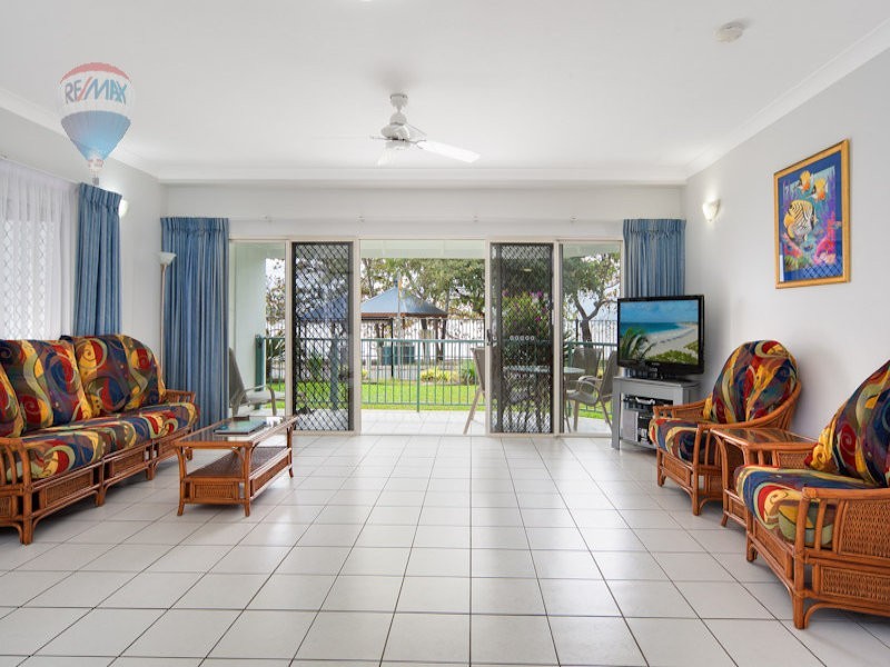 204/89-91 Vasey Esplanade, Trinity Beach QLD 4879
