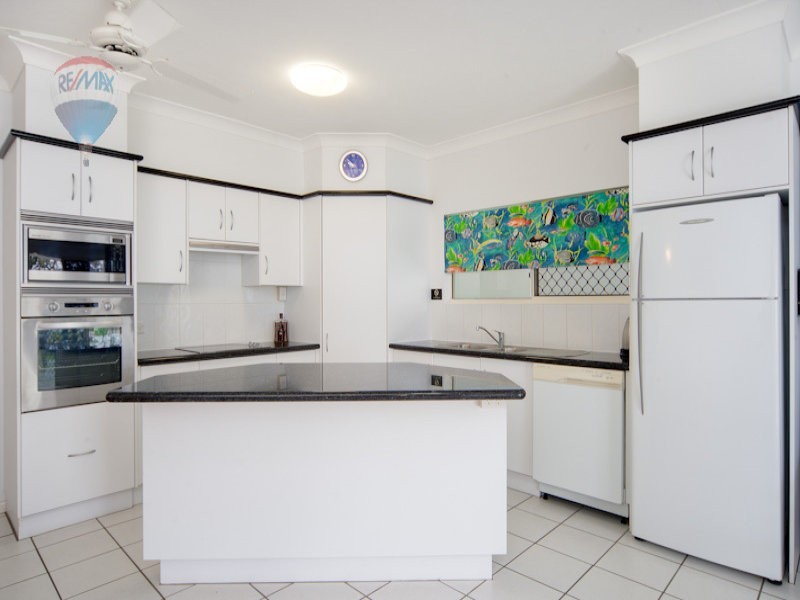 204/89-91 Vasey Esplanade, Trinity Beach QLD 4879