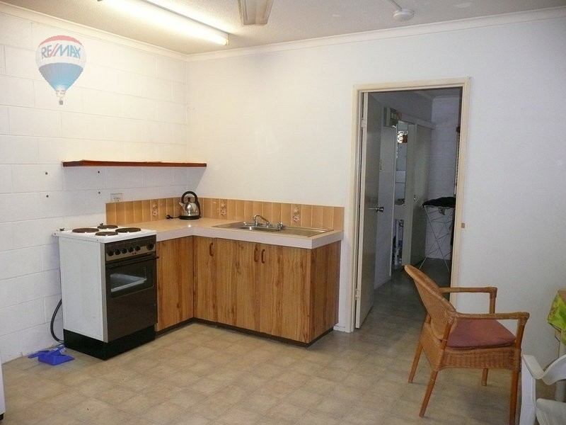 4/326 McLeod Street, Cairns North QLD 4870