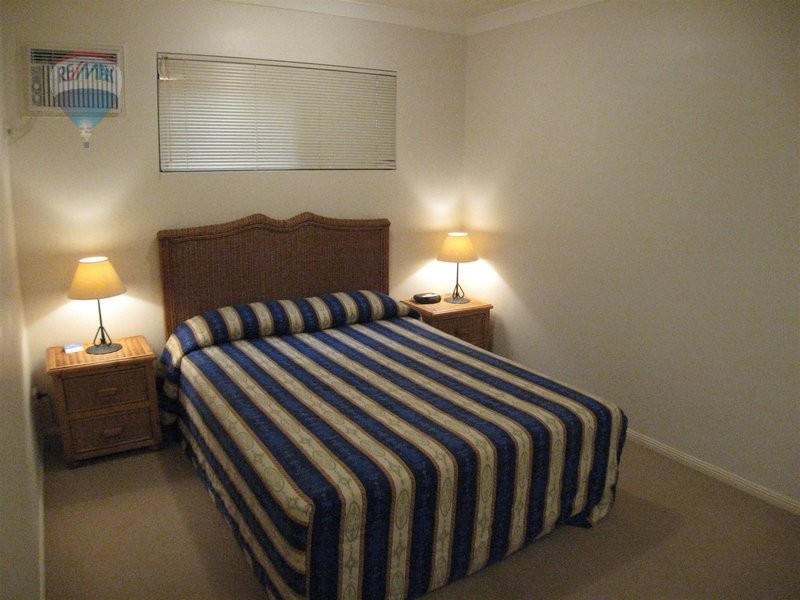 26/255 Lake Street, Cairns North QLD 4870