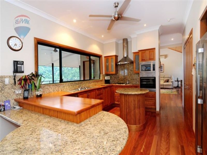 5 Hilltop Close, Bayview Heights QLD 4868