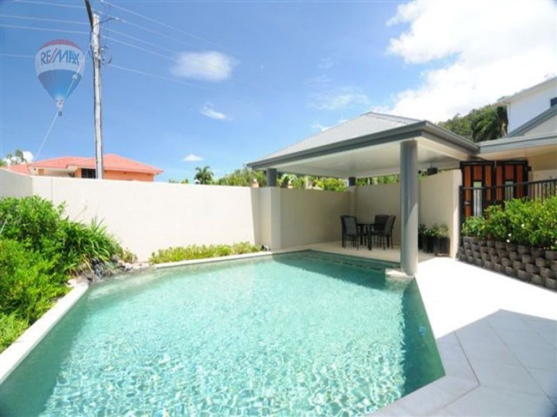 5 Hilltop Close, Bayview Heights QLD 4868