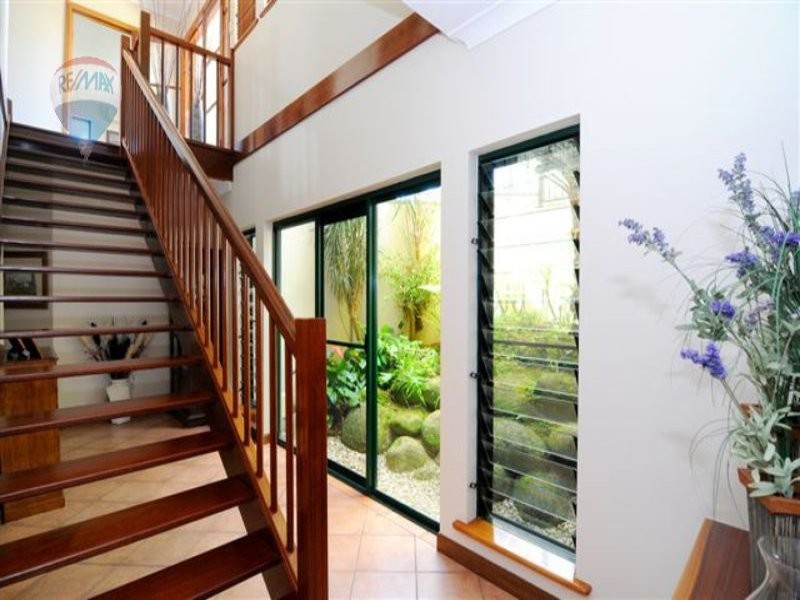 5 Hilltop Close, Bayview Heights QLD 4868