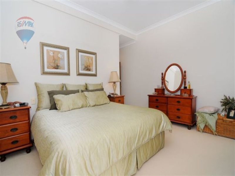 5 Hilltop Close, Bayview Heights QLD 4868