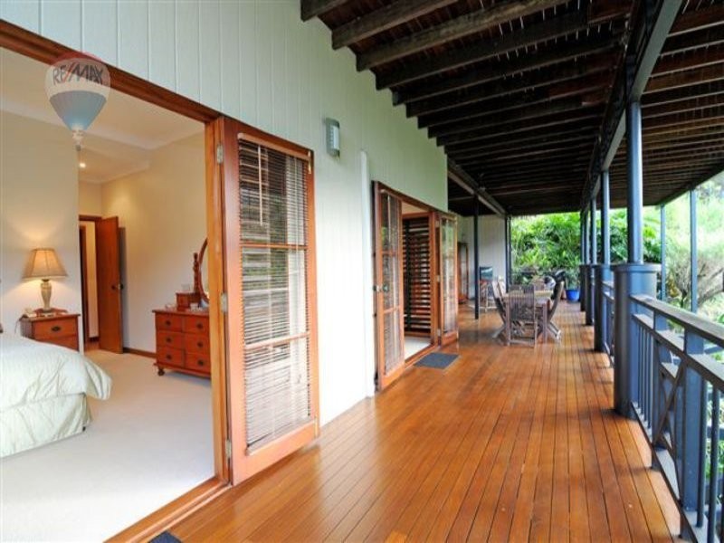 5 Hilltop Close, Bayview Heights QLD 4868