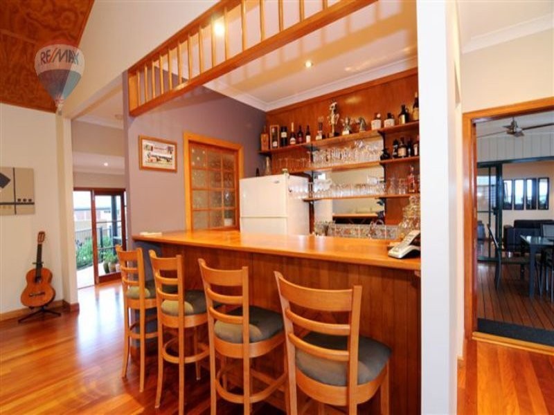 5 Hilltop Close, Bayview Heights QLD 4868